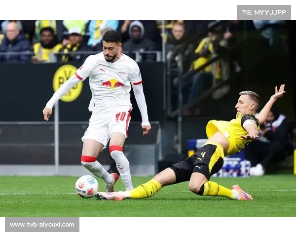 施洛特贝克停赛缺阵,多特蒙德防线面临重组 施洛特贝克停赛缺阵,多特蒙德防线面临重组